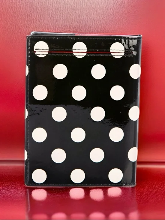 Kate Spade Carlisle Street Imogene Polka Dot Patent Leather Passport Holder - Picture 4 of 5